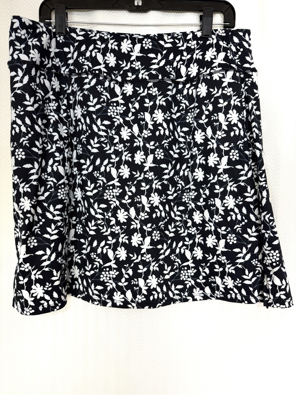 Viodia Pocketed Navy & White Floral Skort Size XXL